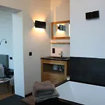 Peter House 4*