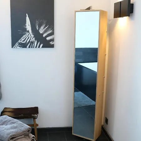 Peter House 3* 니벨