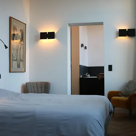 Peter House B&B 니벨