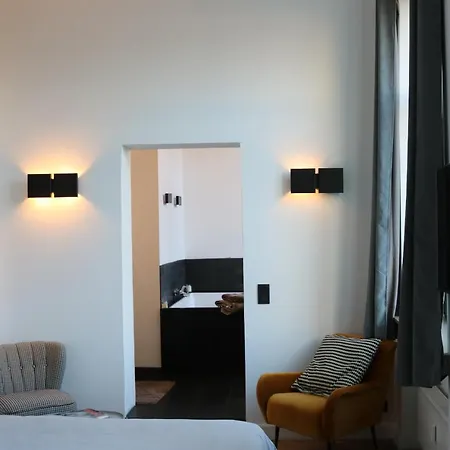 Peter House 4*