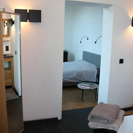 Peter House 3* 니벨