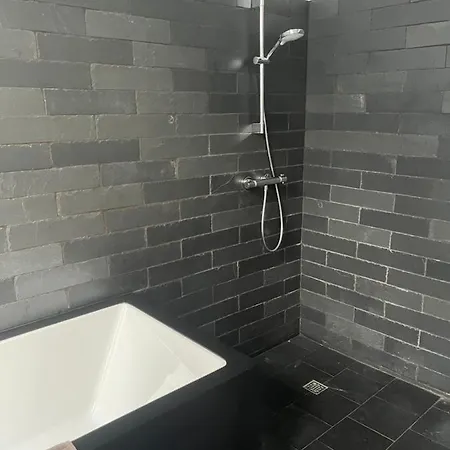 Peter House 3* 니벨