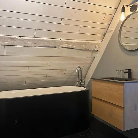 Peter House Frühstückspension 4*