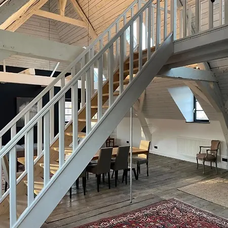 Peter House 4*