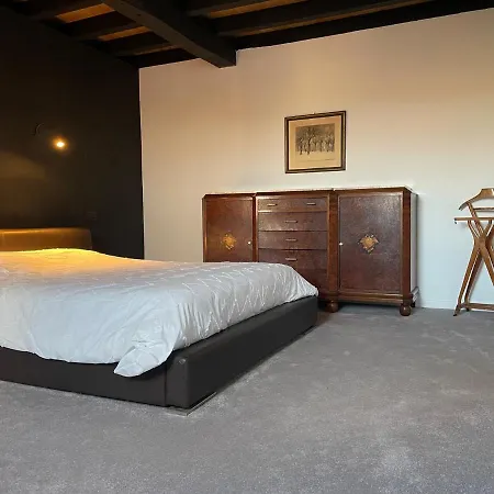 Bed & Breakfast Peter House 3*