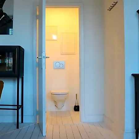 Peter House Bed & Breakfast 4*