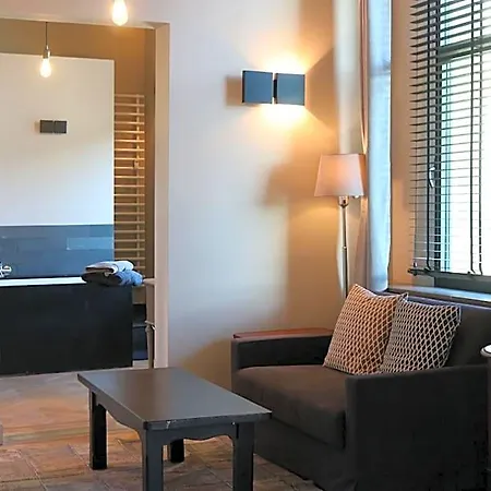 Peter House 4*