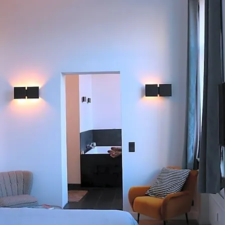Bed & Breakfast Peter House 4*