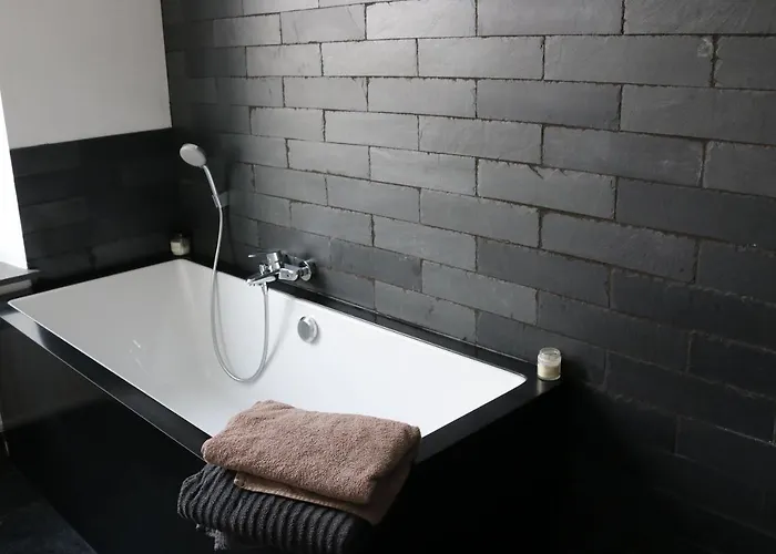 Peter House Bed & Breakfast Nivelles