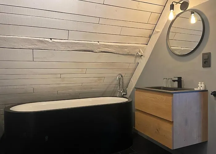 Peter House Bed & Breakfast 3*